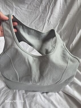 Astoria Activewear Sage Green Yoga Top / Bra – Size Large